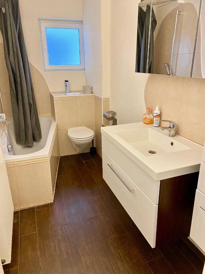Апартаменти Zentrales Wg-Zimmer 1 Ravensburg, Balkon, Kamin Екстер'єр фото